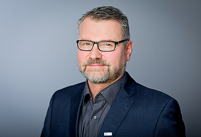 Dr. Christian Behr
