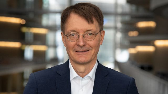 Bundesgesundheitsminister Karl Lauterbach schloss eine Verschiebung der ePA-Pflicht kategorisch aus. (Foto: BMG)