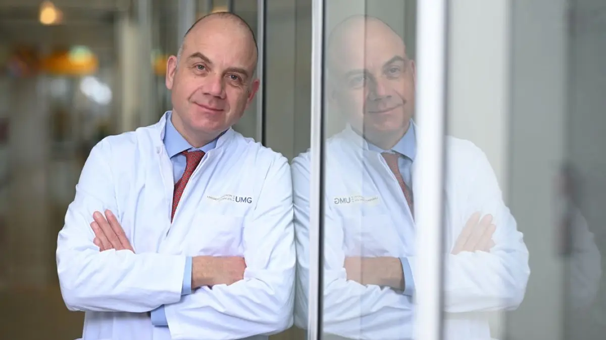 Gesundheitspolitische Weichenstellungen zur Sicherung der Krebsversorgung forderte Prof. Michael Ghadimi, Präsident der Deutschen Krebsgesellschaft, auf dem Deutschen Krebskongress 2026. (Foto: umg/S. Pförtner)