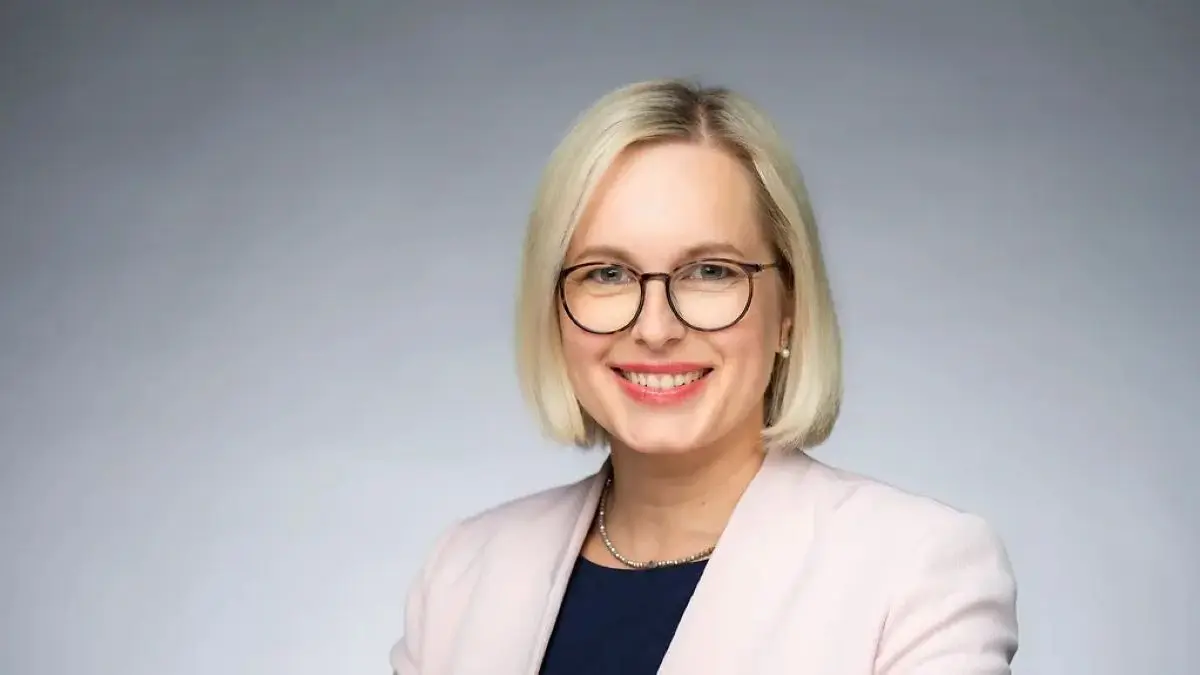 Ohne große Expertise wechselte die bisherige Sport-Ministerin im Bundeskanzleramt, Dr. Christiane Schenderlein, als Sorge-Nachfolgerin ins Bundesgesundheitsministerium. © Bundesregierung/Steffen Kugler