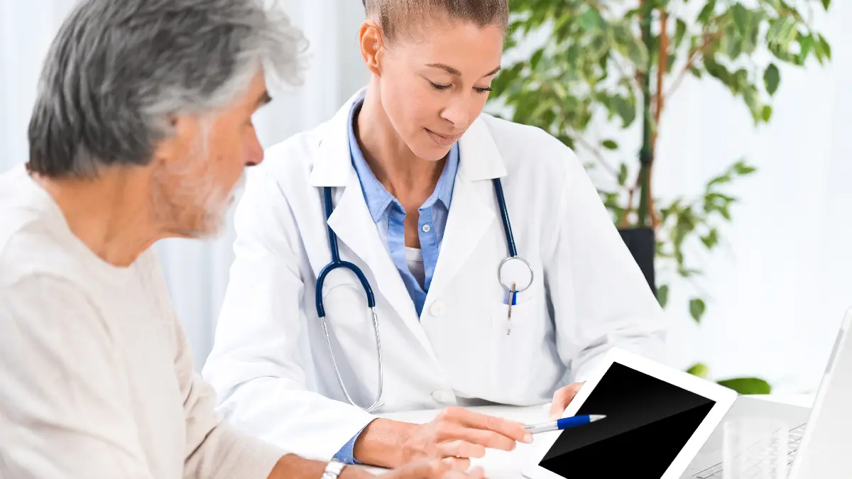 Ärztin und Patient