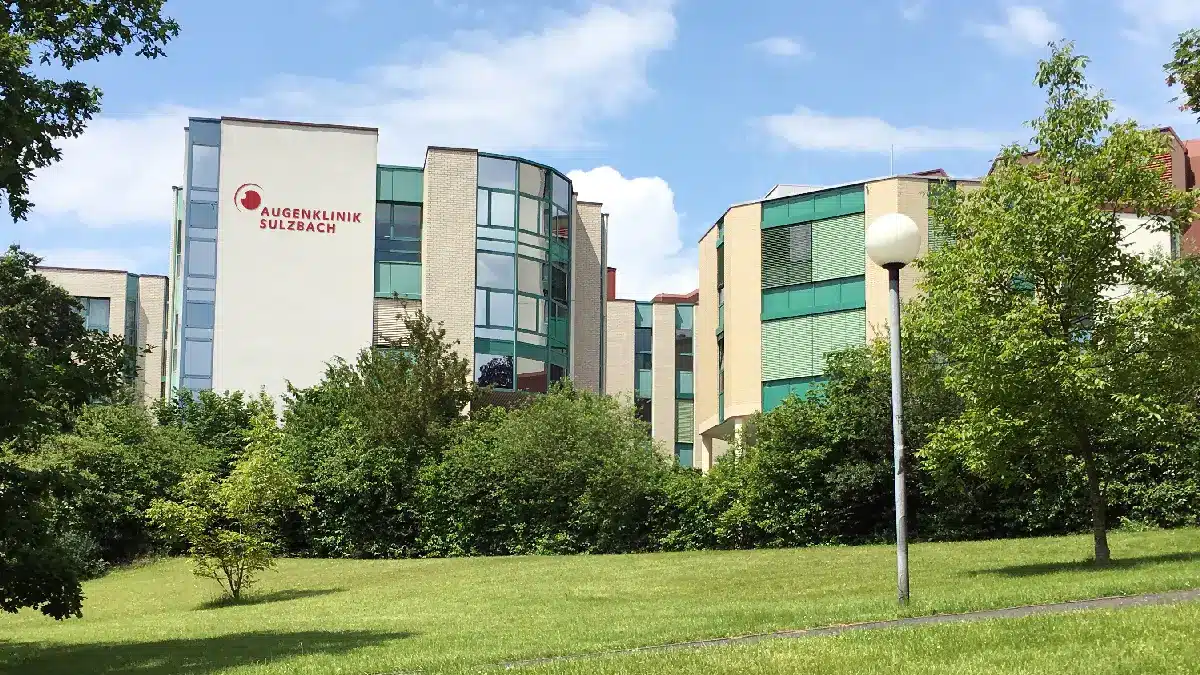 Gebäude der Augenklinik Sulzbach Saar